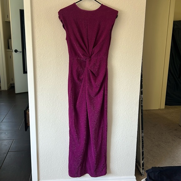 Sparkly shoulder pad maxi dress - Picture 5 of 8